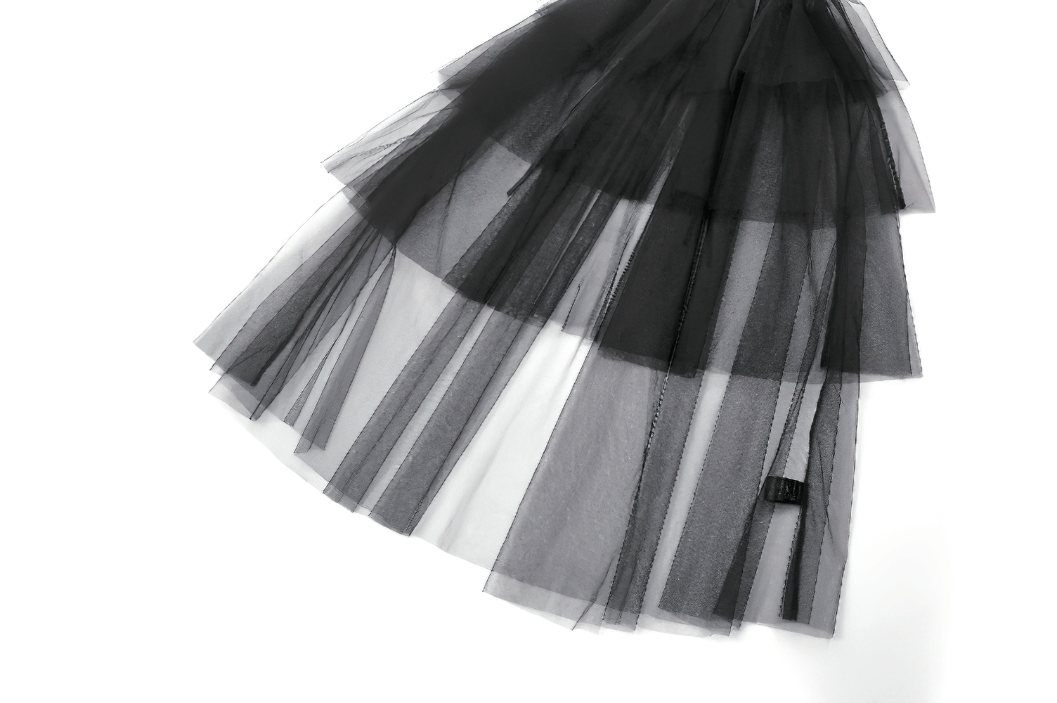 Alluring Tulle Dress with Layered Skirt and Lace Accents