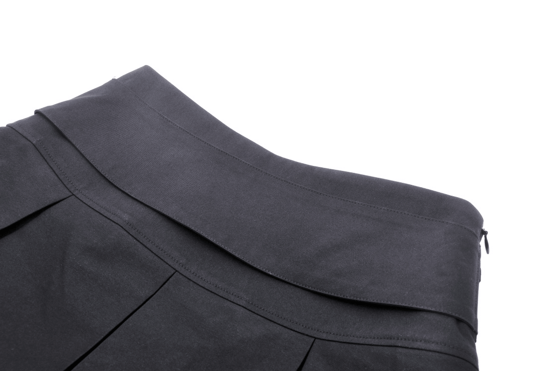 Chic Pleated Mini Skirt featuring Punk Rock Buckle Accents