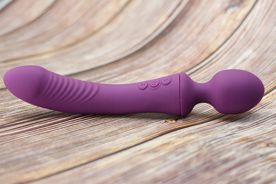 Powerful Magic Wand Vibrator / Clitoral and G-Spot Stimulator - EVE's SECRETS