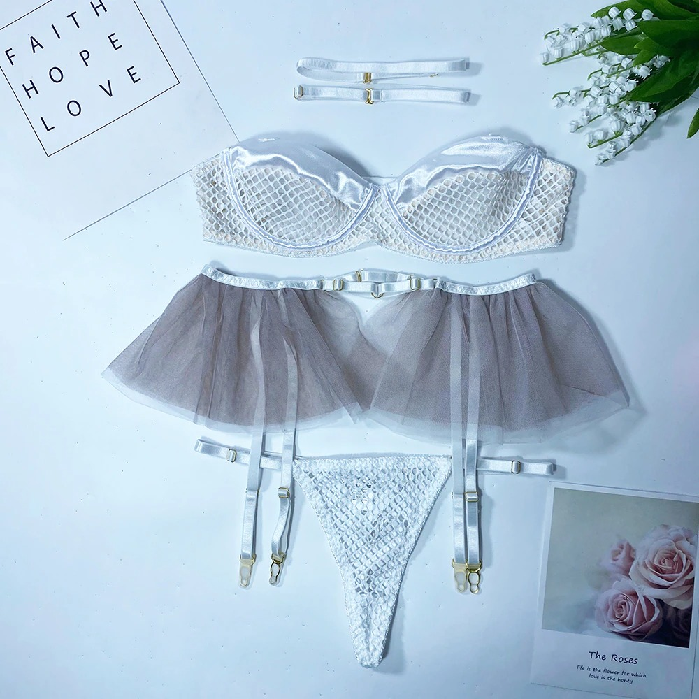 Women's Luxury Lace and Ruffled Set 3-Piece / Erotic Lingerie of Sexy Bra, panty & Garter Belt - EVE's SECRETS