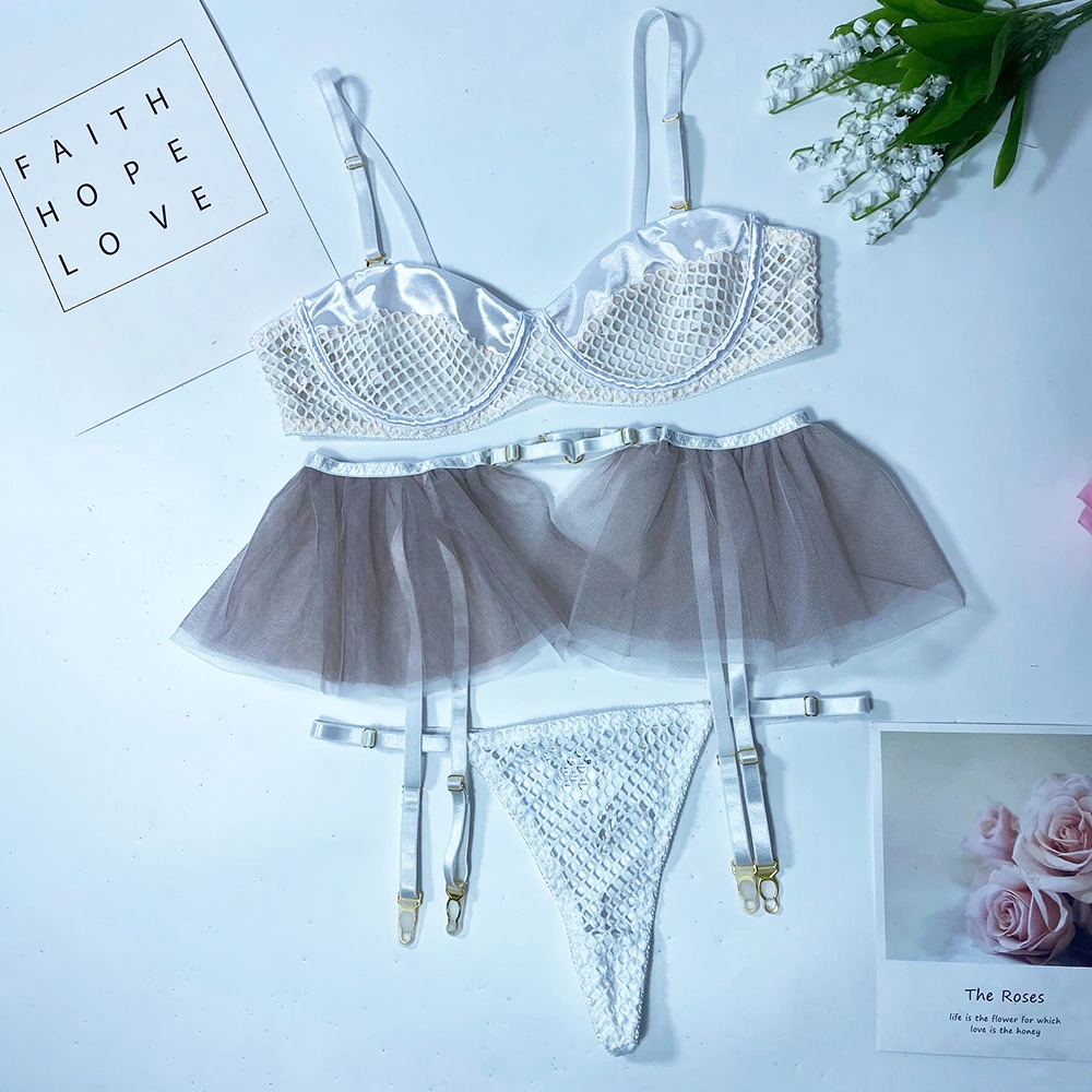Women's Luxury Lace and Ruffled Set 3-Piece / Erotic Lingerie of Sexy Bra, panty & Garter Belt - EVE's SECRETS